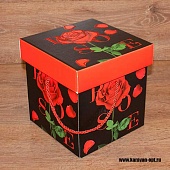 Коробка подарочная с крышкой, верёвочными ручками 30*30*30см. "Роза на чёрном"